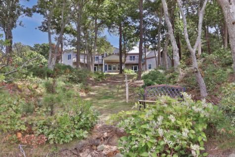 267 Barnes Road Oak Bluffs MA 02557