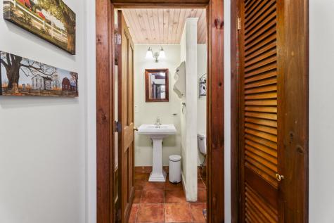 12 Wheelhouse Way Oak Bluffs MA 02557