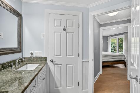 76 Washque Avenue Edgartown MA 02539