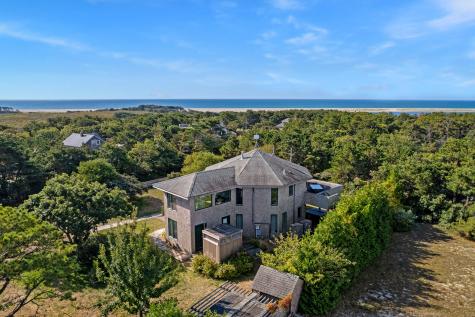 76 Washque Avenue Edgartown MA 02539