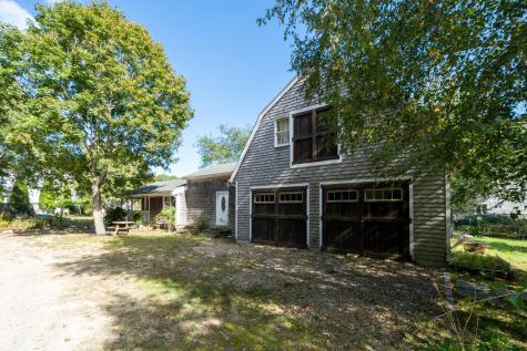 26 Hampson Avenue Oak Bluffs MA 02557