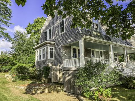 33 Goethals Way Vineyard Haven MA 02568