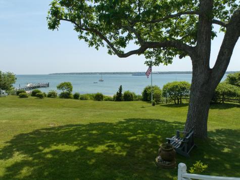 33 Goethals Way Vineyard Haven MA 02568