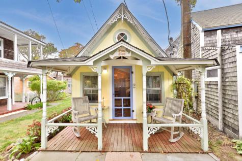 2 Lincoln Avenue Avenue Oak Bluffs MA 02557