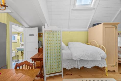 2 Lincoln Avenue Avenue Oak Bluffs MA 02557