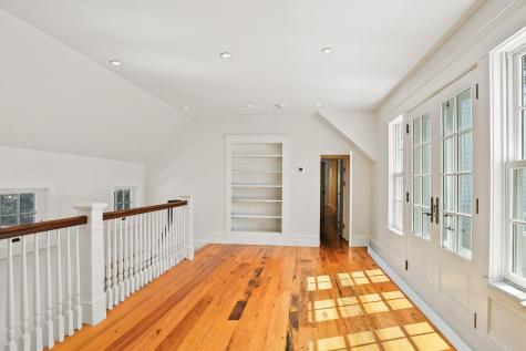 52 S Summer Street Edgartown MA 02539