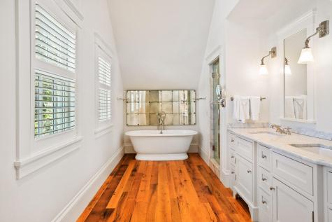 52 S Summer Street Edgartown MA 02539