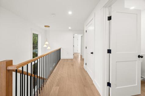 34 Davis Street Vineyard Haven MA 02568