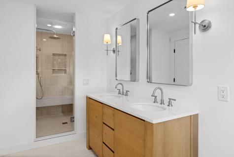 34 Davis Street Vineyard Haven MA 02568