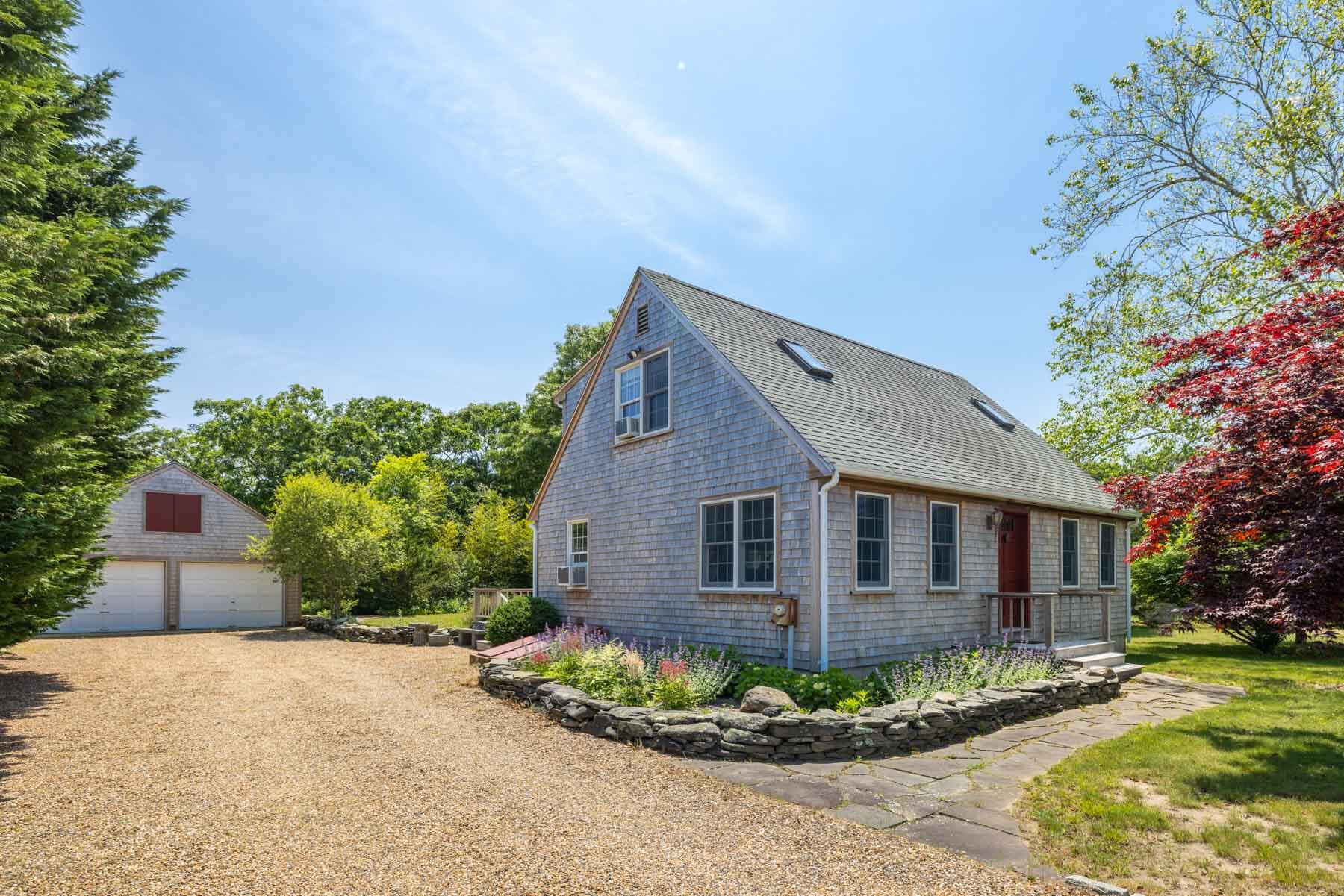 21 Dolly Lane Oak Bluffs MA 02557