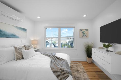 33 Lagoon Pond Road Vineyard Haven MA 02568