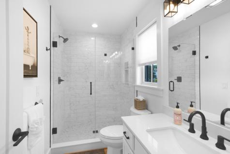 33 Lagoon Pond Road Vineyard Haven MA 02568