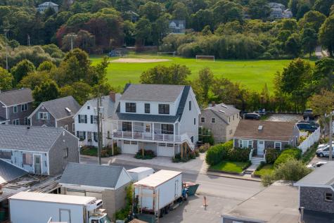 33 Lagoon Pond Road Vineyard Haven MA 02568