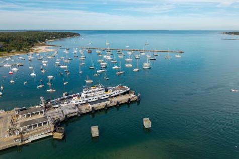 33 Lagoon Pond Road Vineyard Haven MA 02568