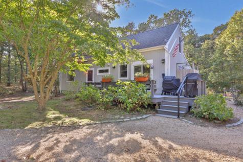 10 Dory Circle Edgartown MA 02539