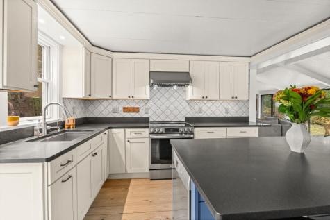 10 Dory Circle Edgartown MA 02539