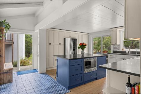 10 Dory Circle Edgartown MA 02539