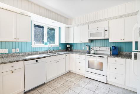12 Duarte Circle Edgartown MA 02539