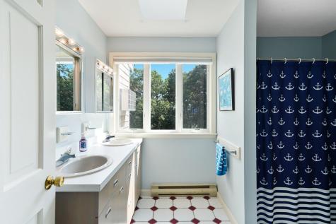 12 Duarte Circle Edgartown MA 02539