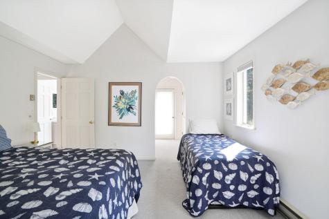 12 Duarte Circle Edgartown MA 02539