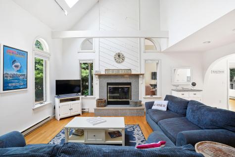 12 Duarte Circle Edgartown MA 02539