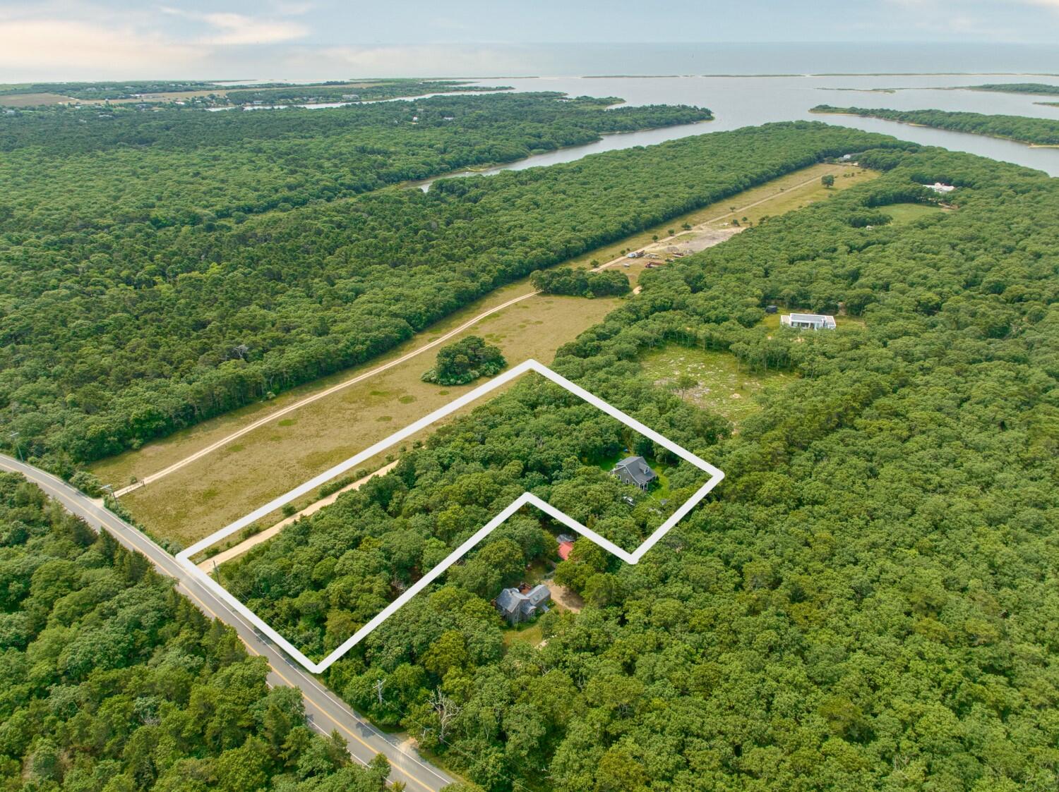 114 Meetinghouse Way Edgartown MA 02539