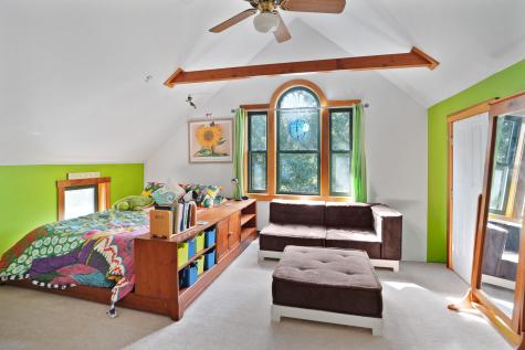 159 Lake Street Vineyard Haven MA 02568