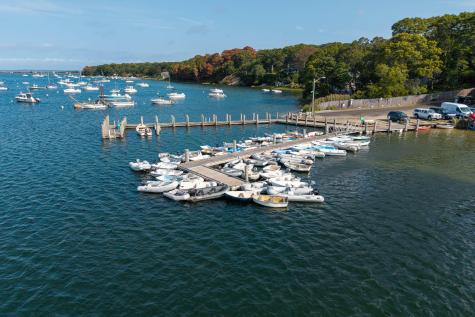 159 Lake Street Vineyard Haven MA 02568