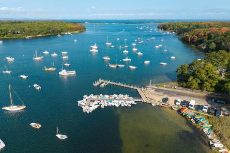 159 Lake Street Vineyard Haven MA 02568