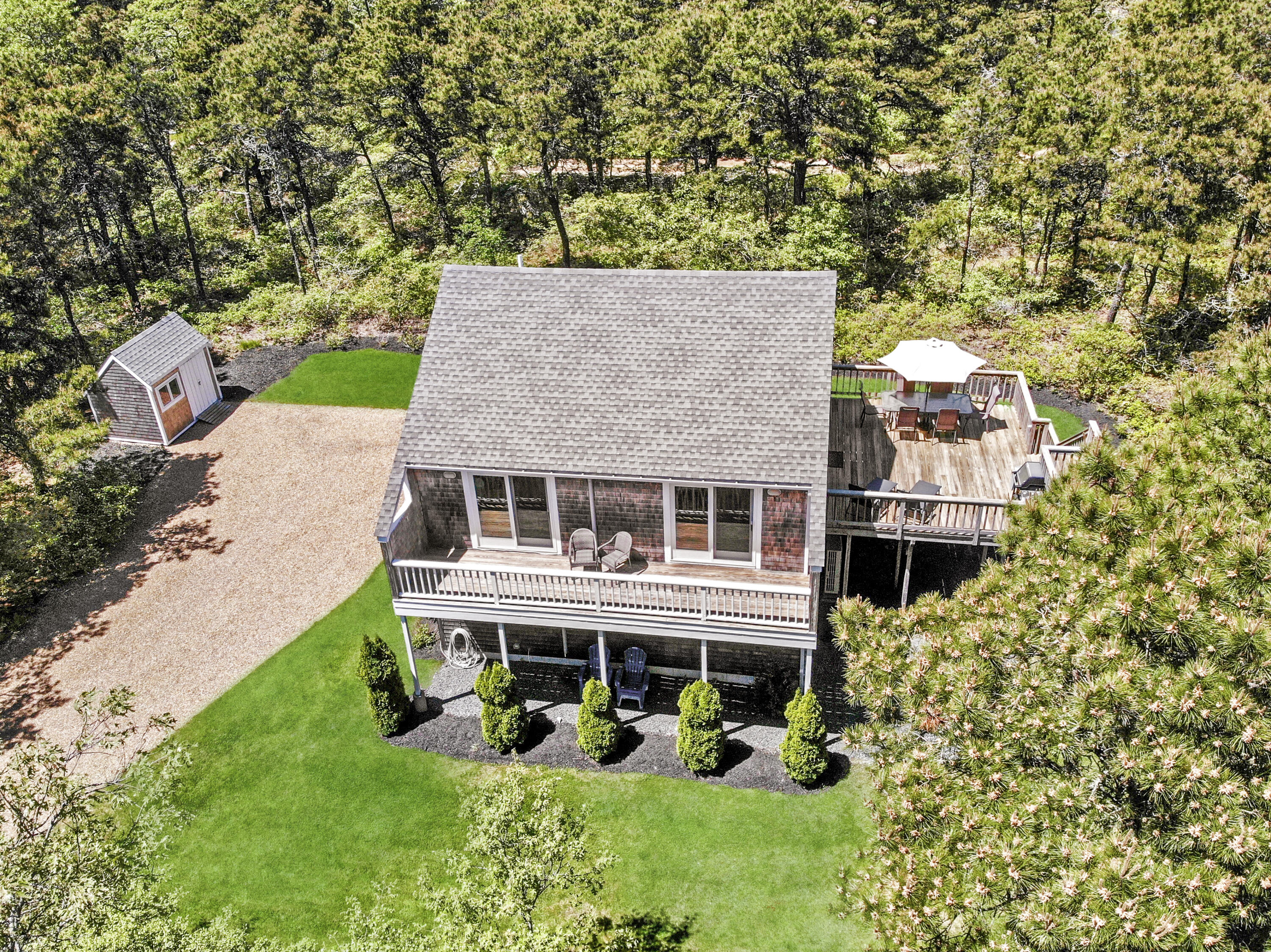 15 Deacon Vincent Way Edgartown MA 02539