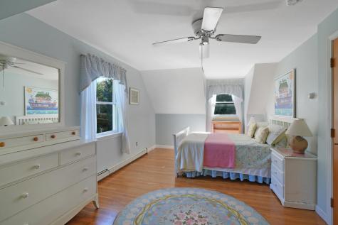 22 Old Lighthouse Road Vineyard Haven MA 02568