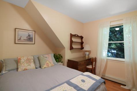 22 Old Lighthouse Road Vineyard Haven MA 02568