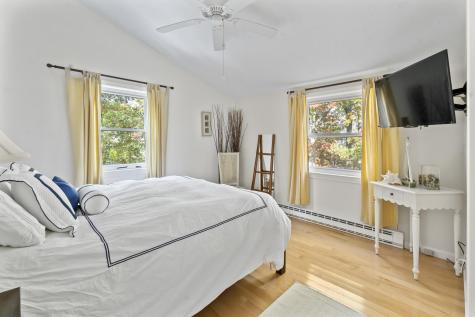 344 Greenwood Avenue Vineyard Haven MA 02568