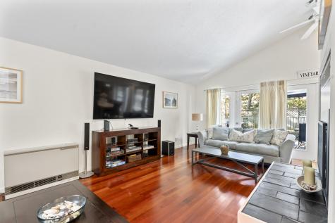 344 Greenwood Avenue Vineyard Haven MA 02568