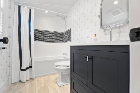 43 Peases Point Way S Edgartown MA 02539