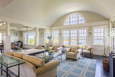 7 Clay Pit Lane Aquinnah MA 02535