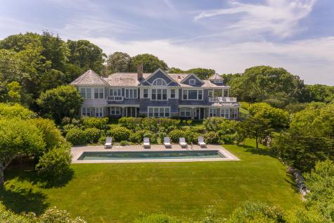 7 Clay Pit Lane Aquinnah MA 02535