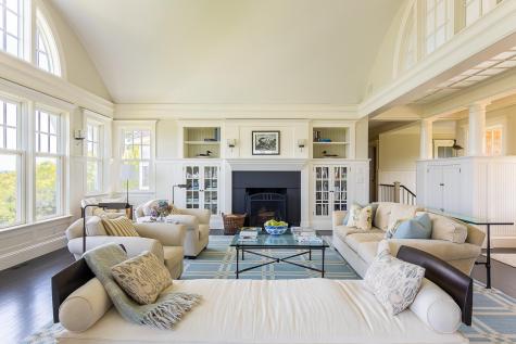 7 Clay Pit Lane Aquinnah MA 02535