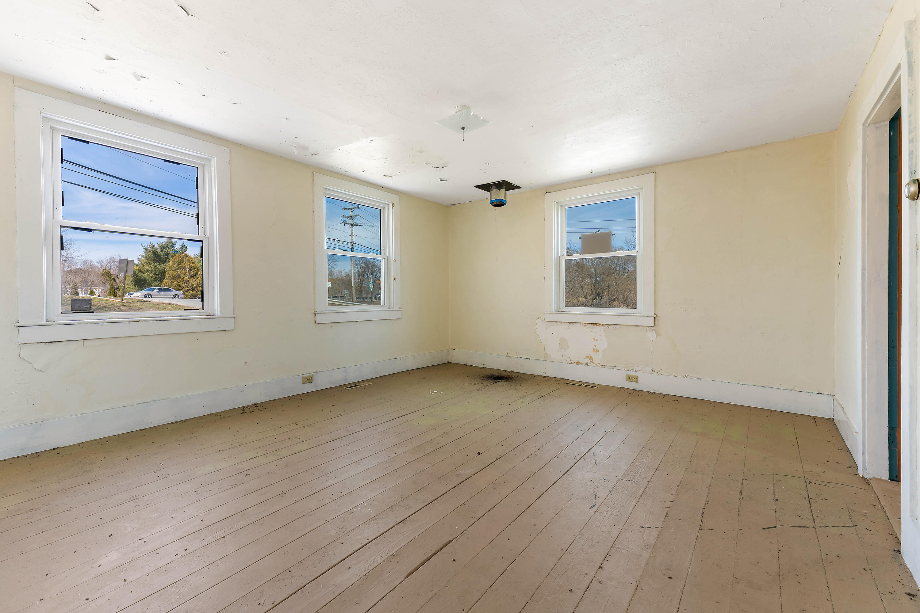 76 Fish Street Thomaston ME 04861