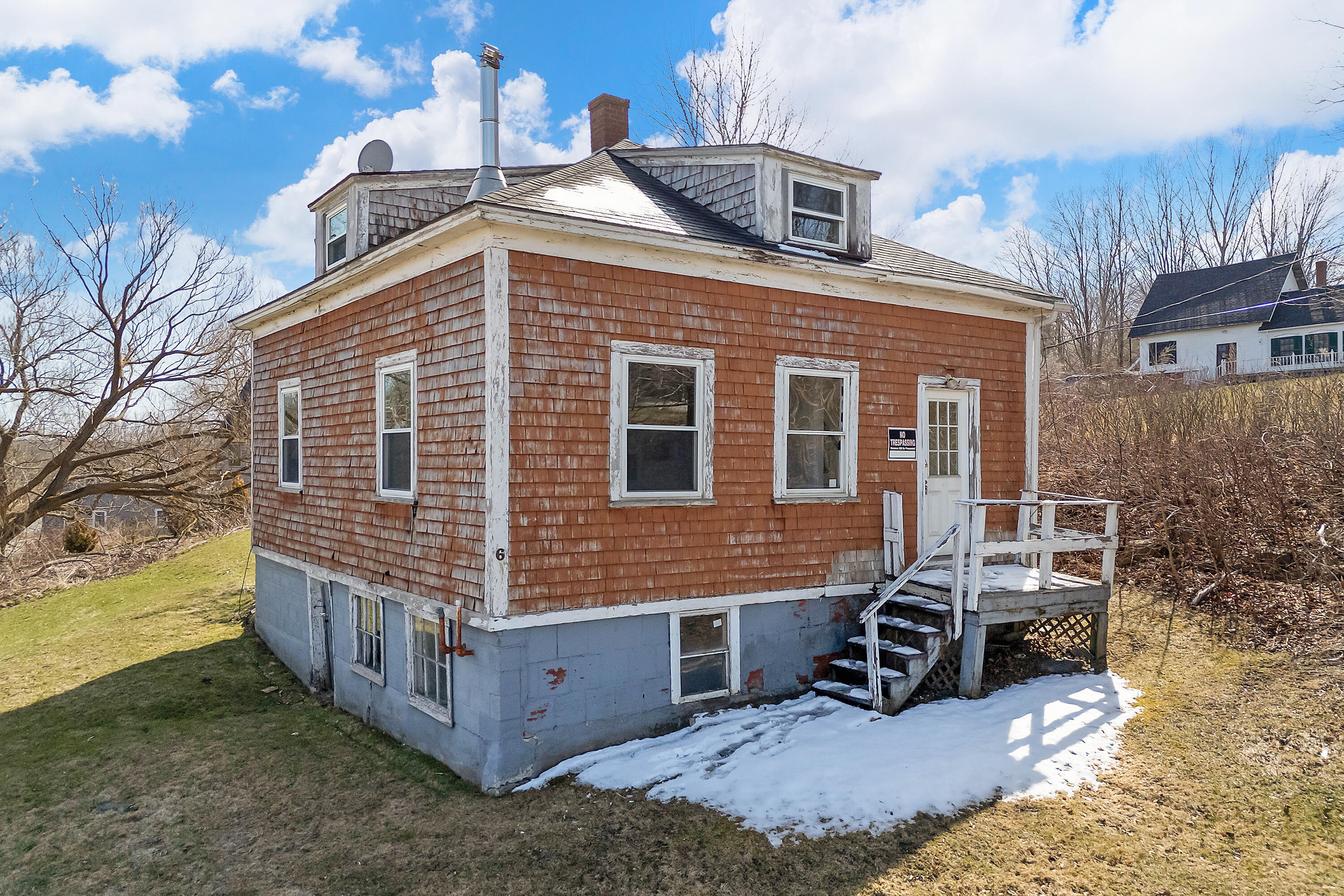 76 Fish Street Thomaston ME 04861