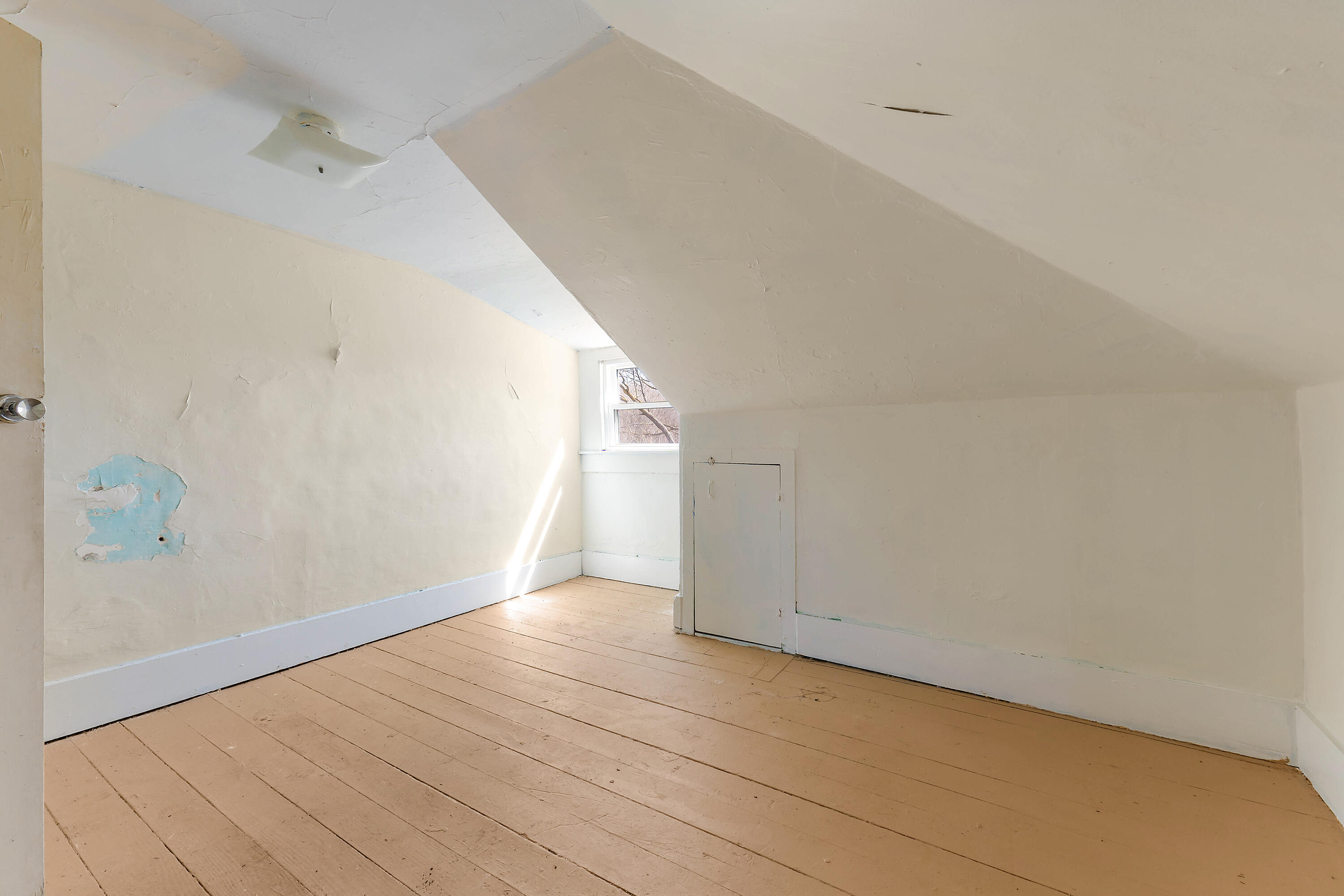 76 Fish Street Thomaston ME 04861