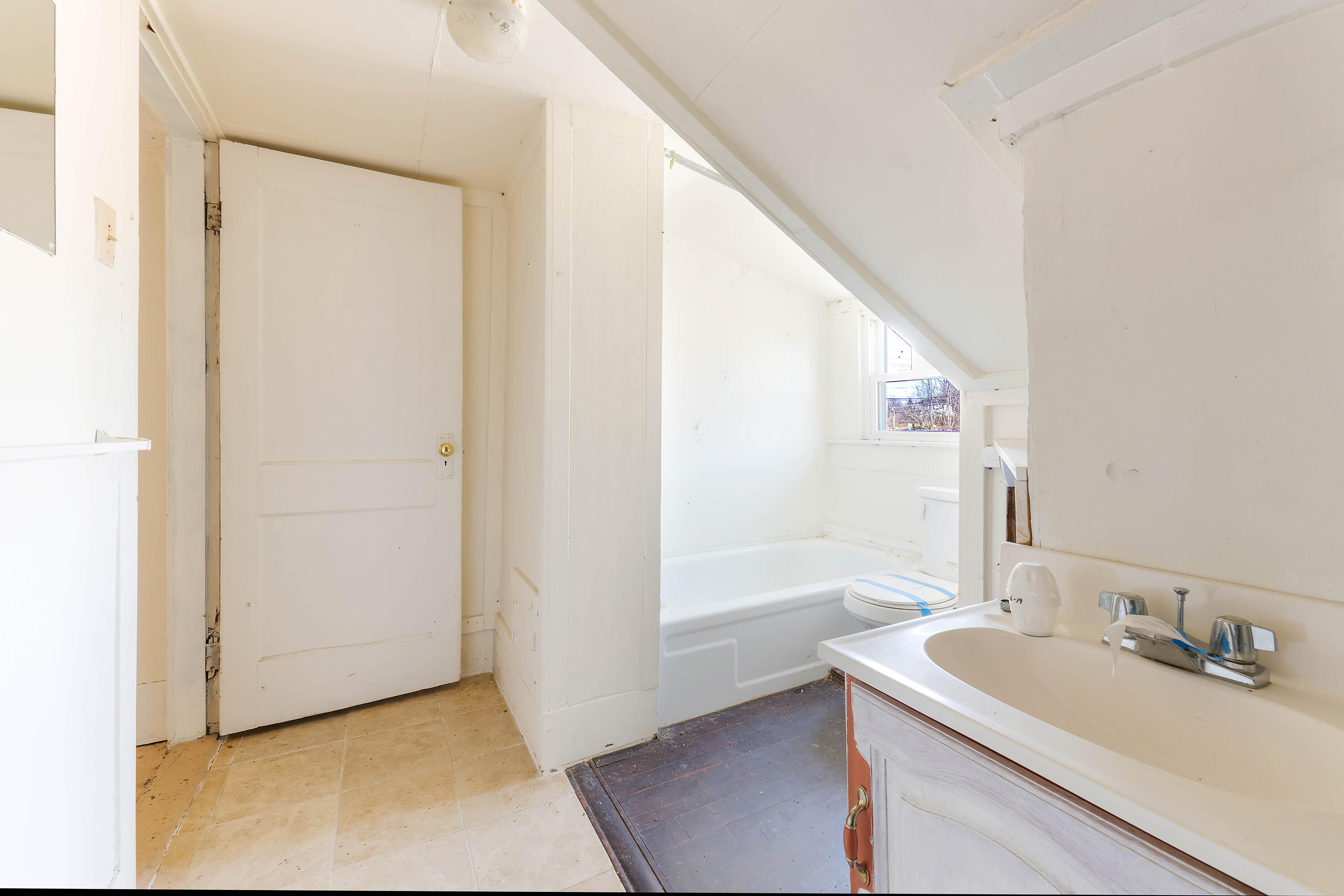 76 Fish Street Thomaston ME 04861