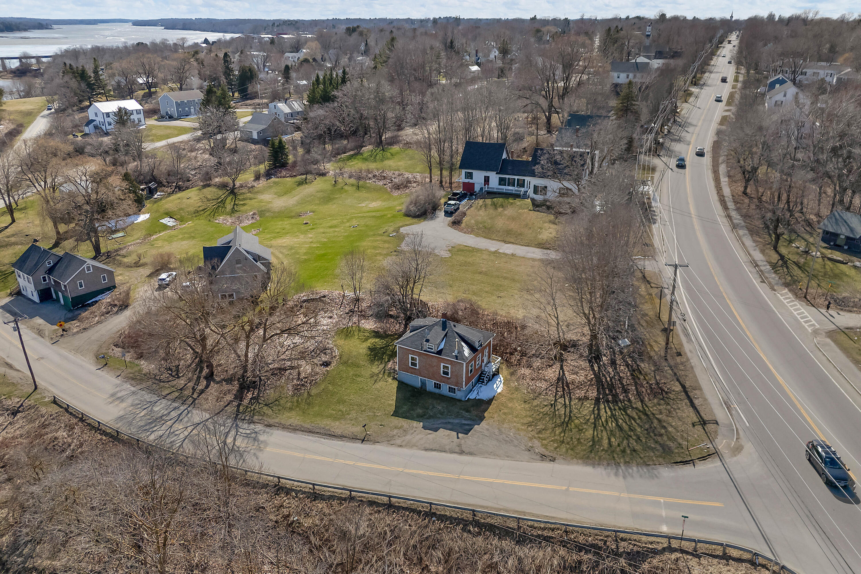 76 Fish Street Thomaston ME 04861