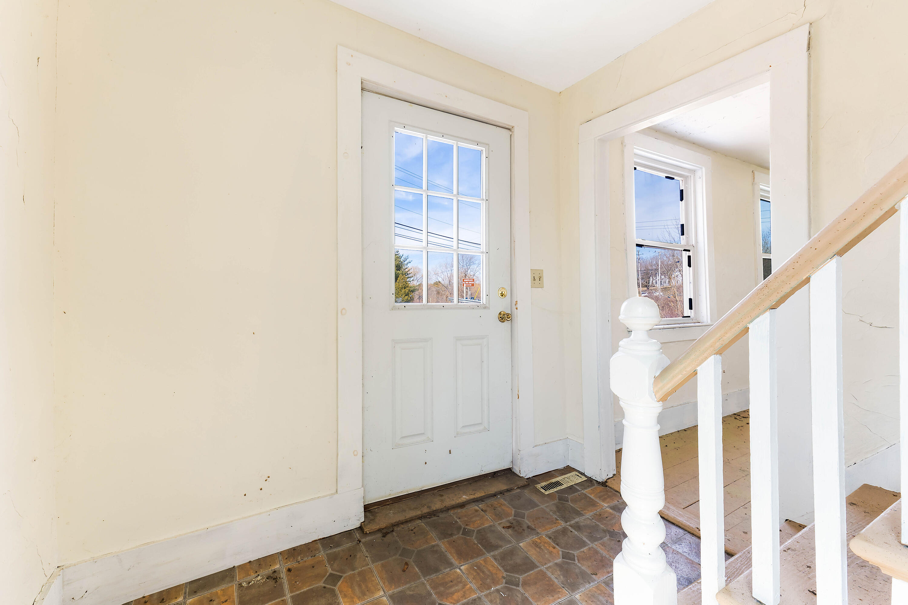 76 Fish Street Thomaston ME 04861