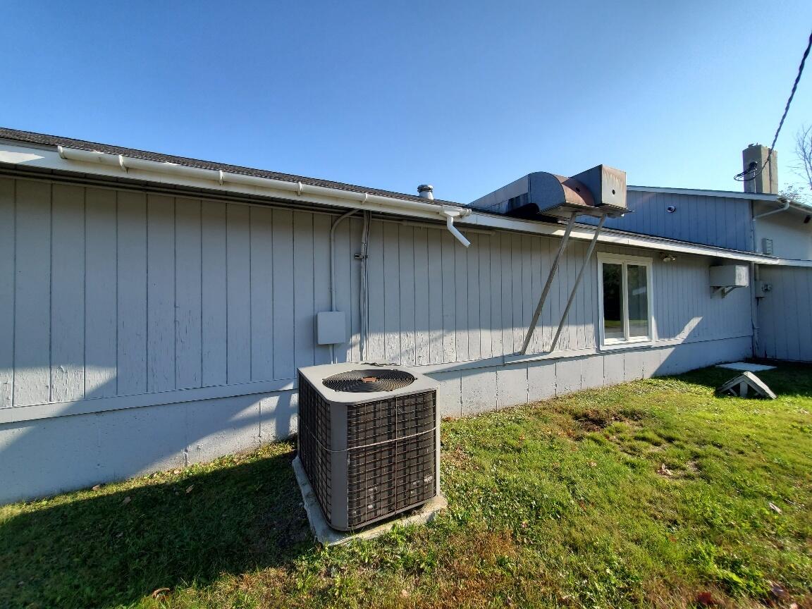 821 Houlton Road Baileyville ME 04694