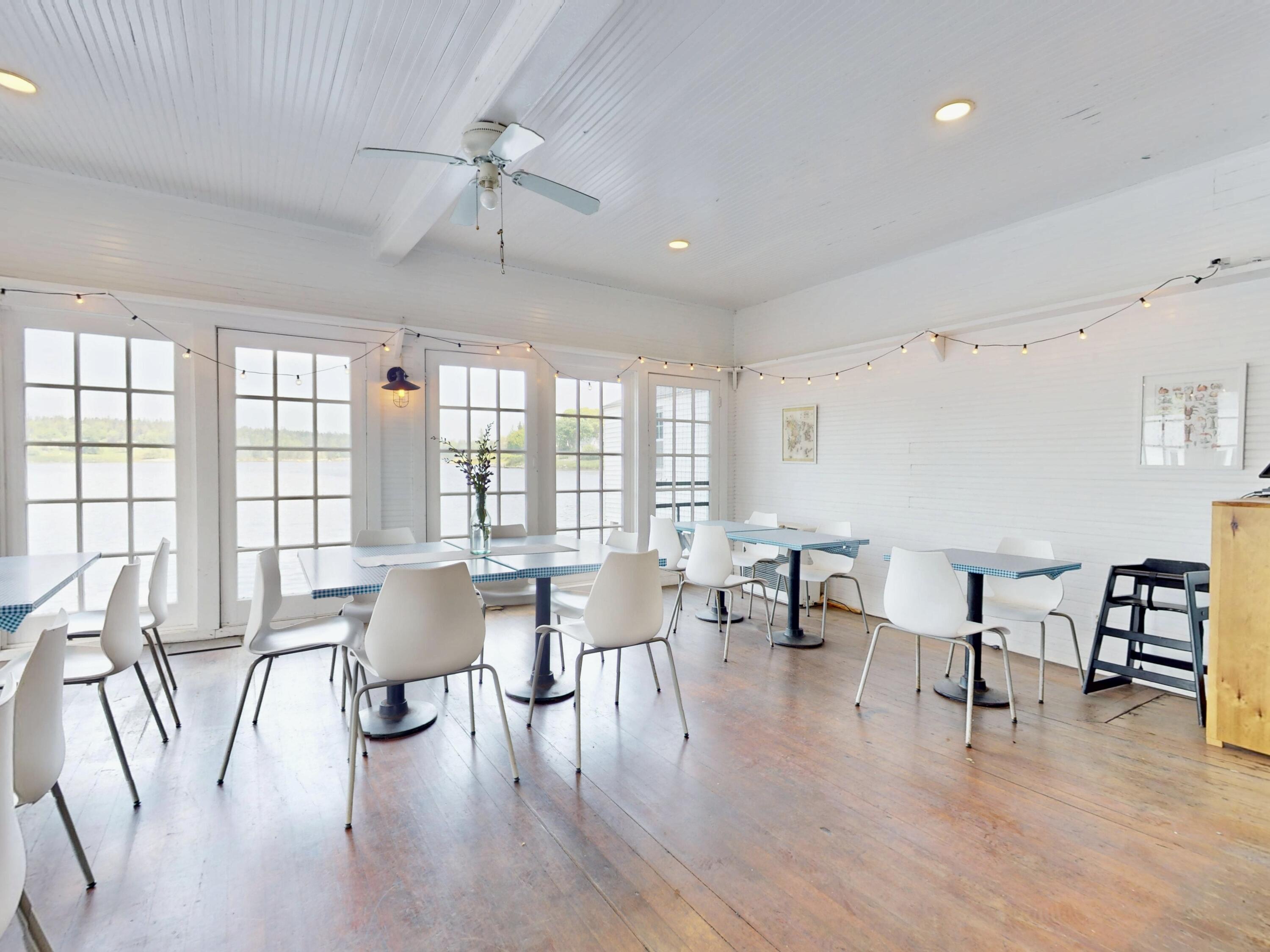 26 W Main Street Vinalhaven ME 04863