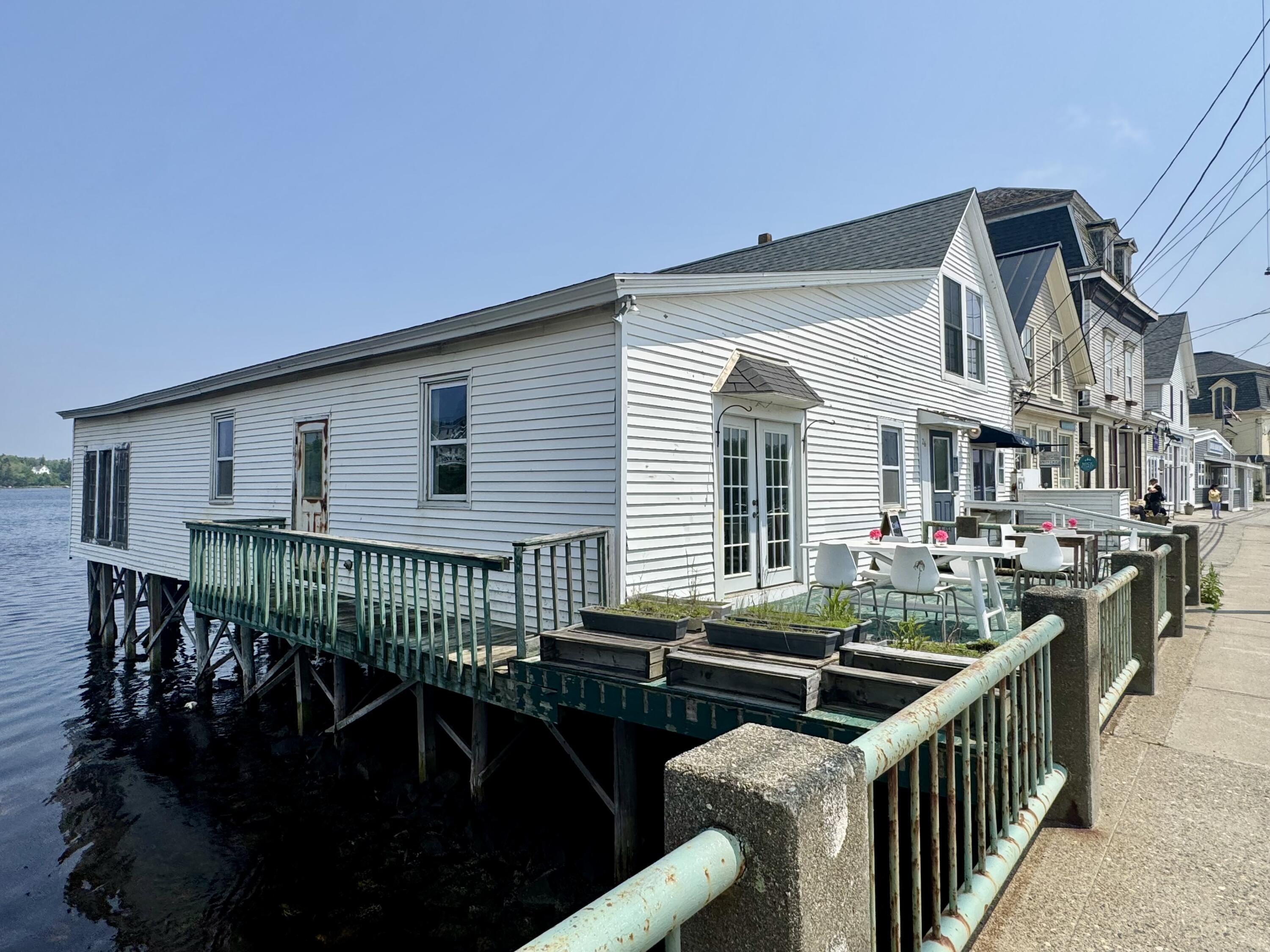 26 W Main Street Vinalhaven ME 04863