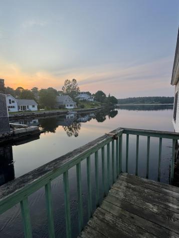 26 W Main Street Vinalhaven ME 04863