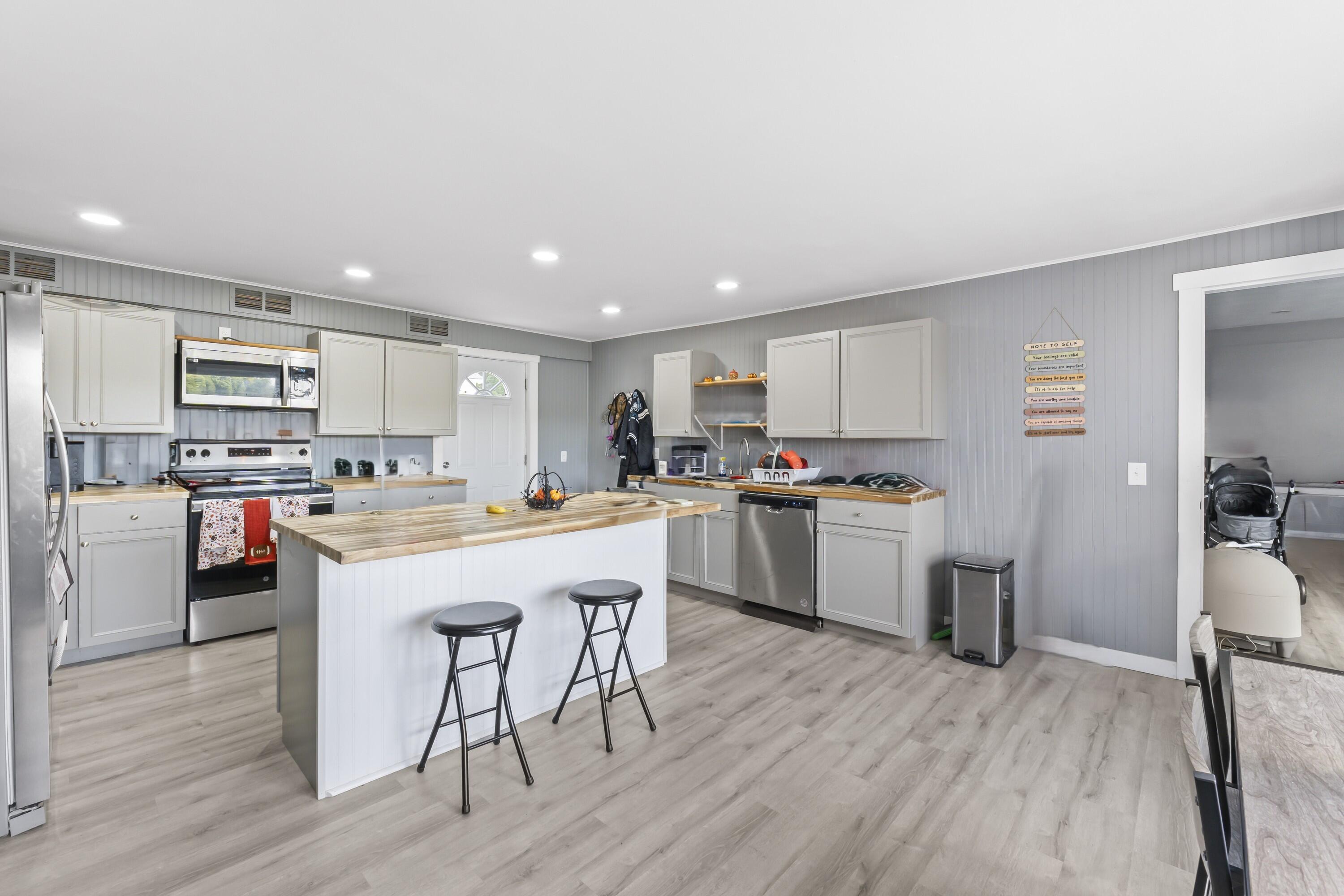 102 Manning Drive West Gardiner ME 04345