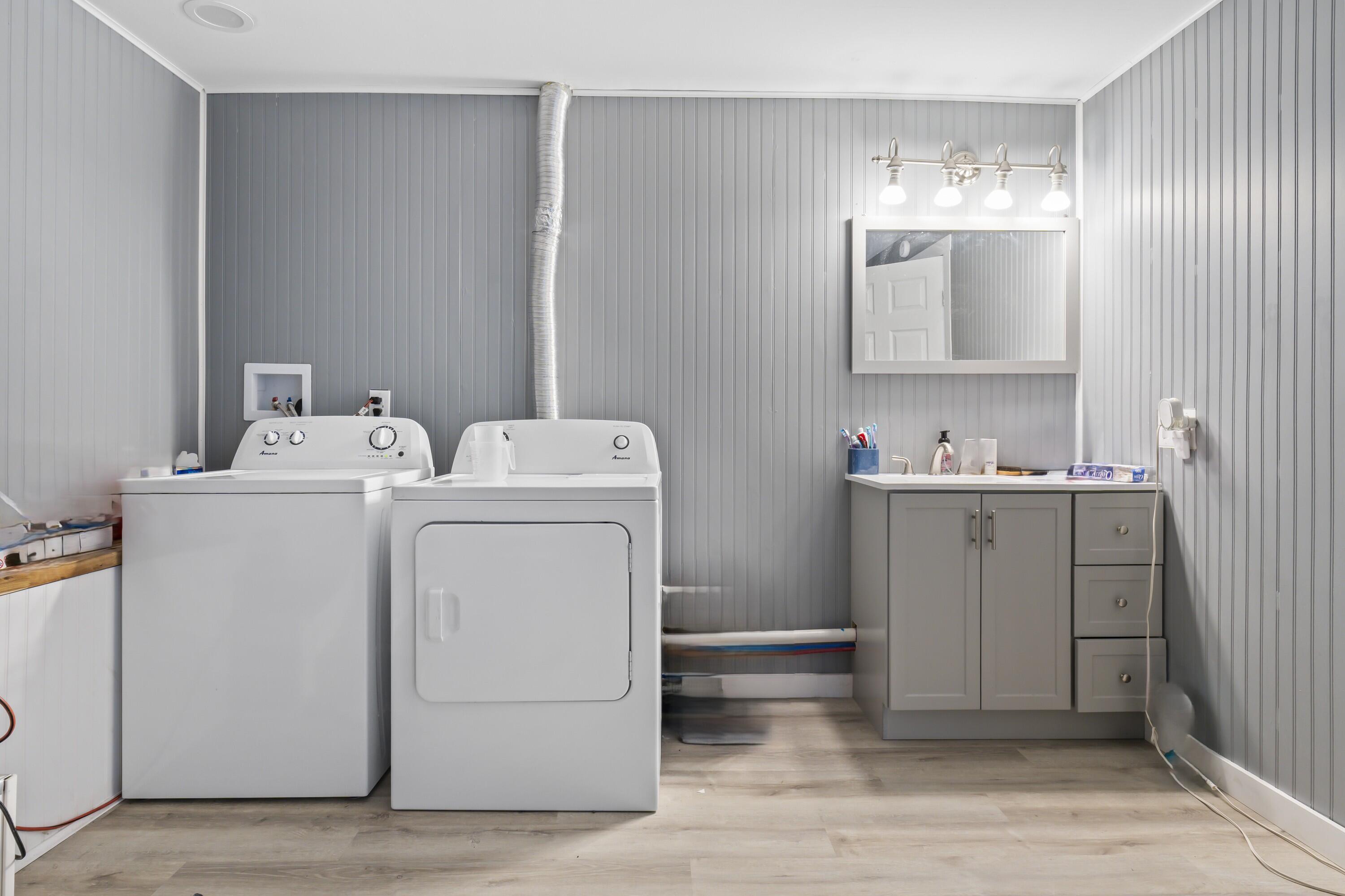 102 Manning Drive West Gardiner ME 04345